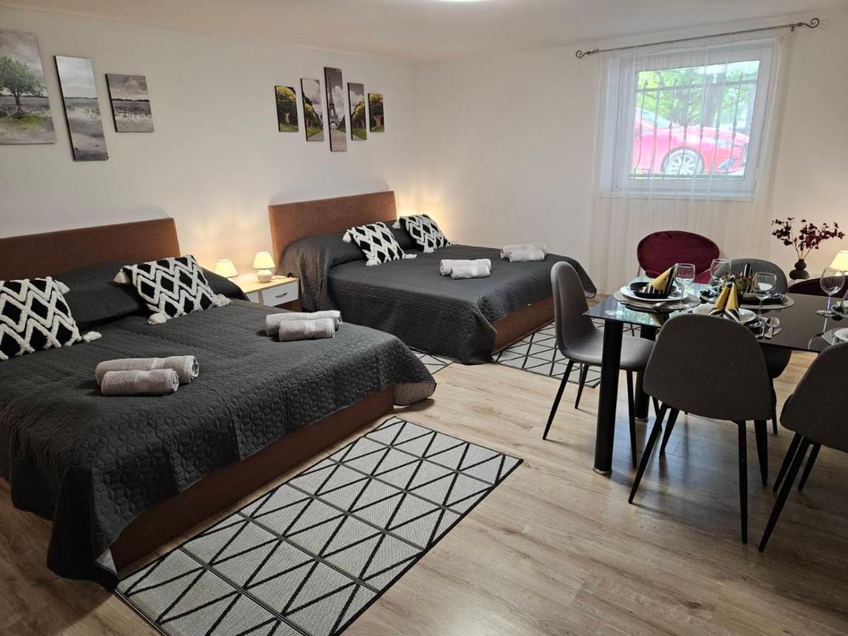 Holiness Apartmanok Szeged Exterior foto